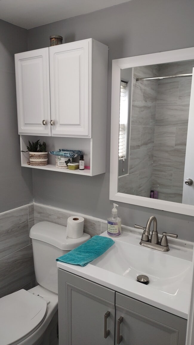 109 N May St, Unit 2