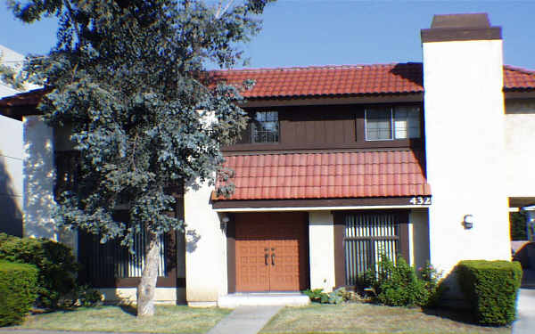 432 N Garfield Ave in Alhambra, CA - Building Photo - Building Photo