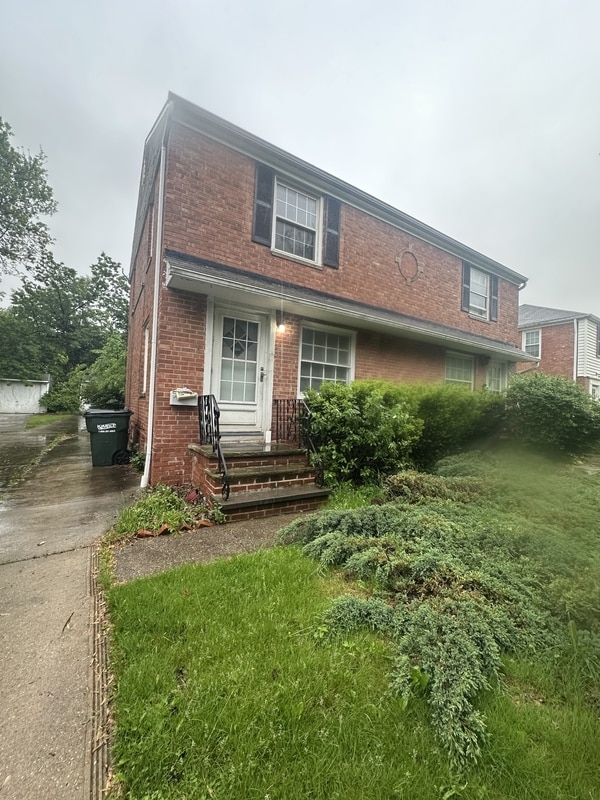 property at 25250 Lakeshore Blvd