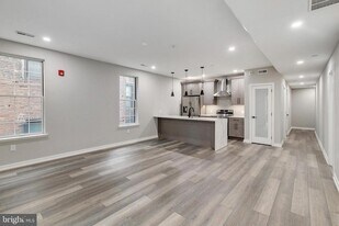 752 S 16th St in Philadelphia, PA - Building Photo