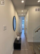 188 McRoberts Ave in Toronto, ON - Building Photo - Building Photo