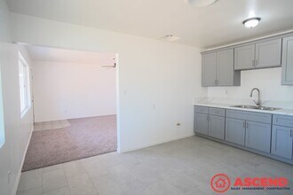 25428 Barbara St in Arvin, CA - Building Photo - Building Photo