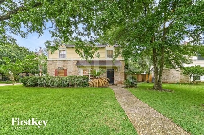 property at 4003 Chapel Square Dr