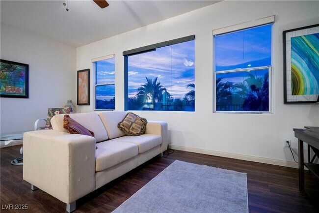 property at 359 Hoskins Ct