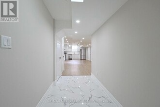 25 Mac Campbell Wy in Bradford West Gwillimbury, ON - Building Photo - Building Photo