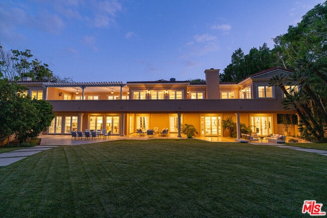 property at 407 Robert Ln