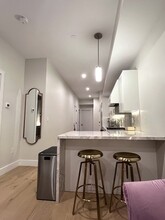 246 Newbury St, Unit 1 in Boston, MA - Building Photo - Building Photo