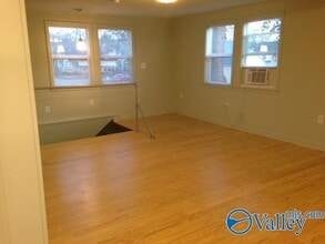 719 5th Ave SE in Decatur, AL - Building Photo - Building Photo