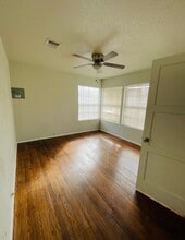 2457-2457 Cincinnati Ave in San Antonio, TX - Building Photo - Building Photo