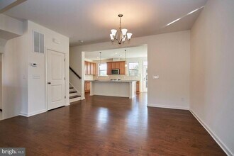 43428 Robey Sq in Ashburn, VA - Building Photo - Building Photo