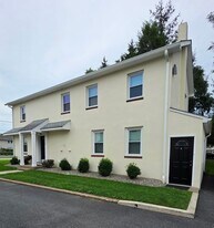 707 E Baltimore Pike in Kennett Square, PA - Building Photo