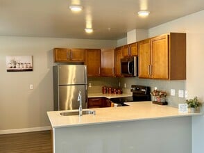 The Encore in Lynnwood, WA - Building Photo - Building Photo