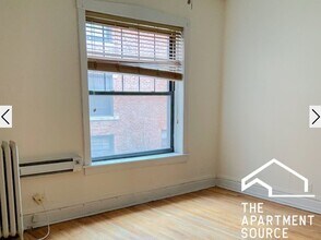 2882 N Clark St, Unit 2 in Chicago, IL - Building Photo - Building Photo