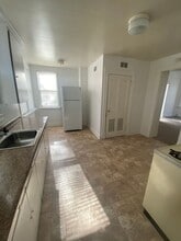 1122 W Charles St in Grand Island, NE - Building Photo - Building Photo