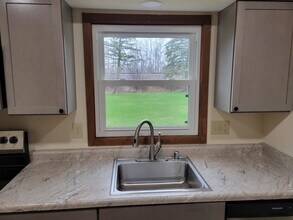 1362 Honeysuckle Rd, Unit 62 in Hartford, WI - Foto de edificio - Building Photo