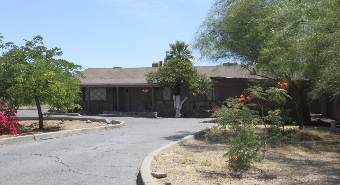 51st St. Apartments in Phoenix, AZ - Foto de edificio