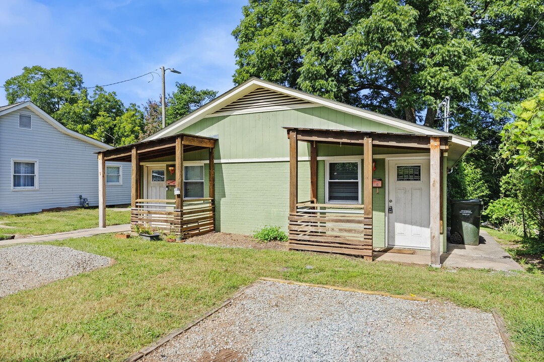 810 Gerard St in Durham, NC - Building Photo