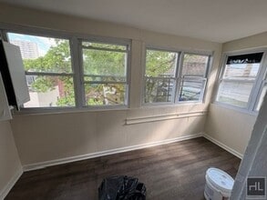 William St, YONKERS, Unit 3 in Yonkers, NY - Building Photo - Building Photo