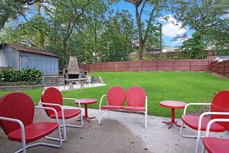 1647 Lake Ella Dr in Tallahassee, FL - Building Photo - Building Photo