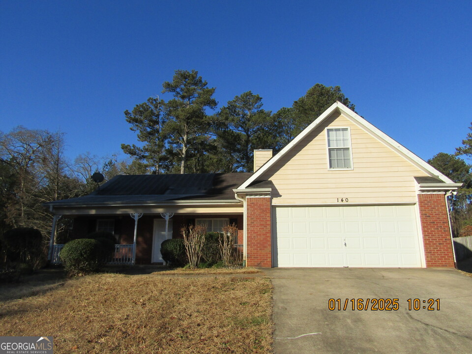 140 Berkshire Dr in Covington, GA - Building Photo