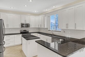 8982 Indian River Run S in Boynton Beach, FL - Building Photo - Building Photo