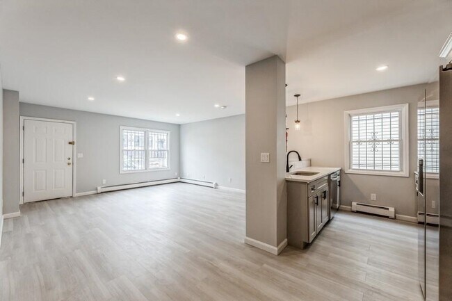 260 Randolph Ave-Unit -1 in Jersey City, NJ - Building Photo - Building Photo