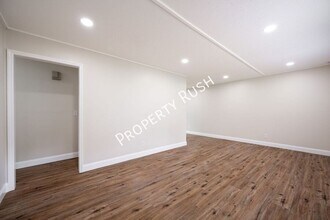 7736 Holiday Hills Cir in Chattanooga, TN - Building Photo - Building Photo