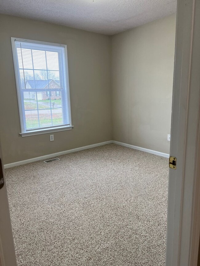 1184 Landsdown Drive in Salisbury, NC - Building Photo - Building Photo