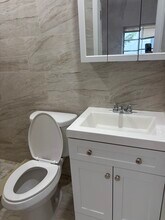 323 S 21st Ave, Unit A in Hollywood, FL - Building Photo - Building Photo
