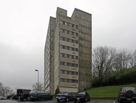 Clifton Place in Cincinnati, OH - Building Photo