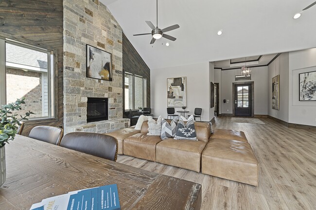 Villas at Rockbrook in Lewisville, TX - Foto de edificio - Building Photo
