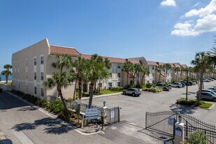 The Cloister Condominiums Apartamentos