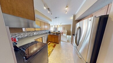 8640-8103 103 Ave in Grande Prairie, AB - Building Photo - Building Photo