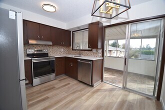 3434 SE King Rd in Portland, OR - Building Photo - Building Photo