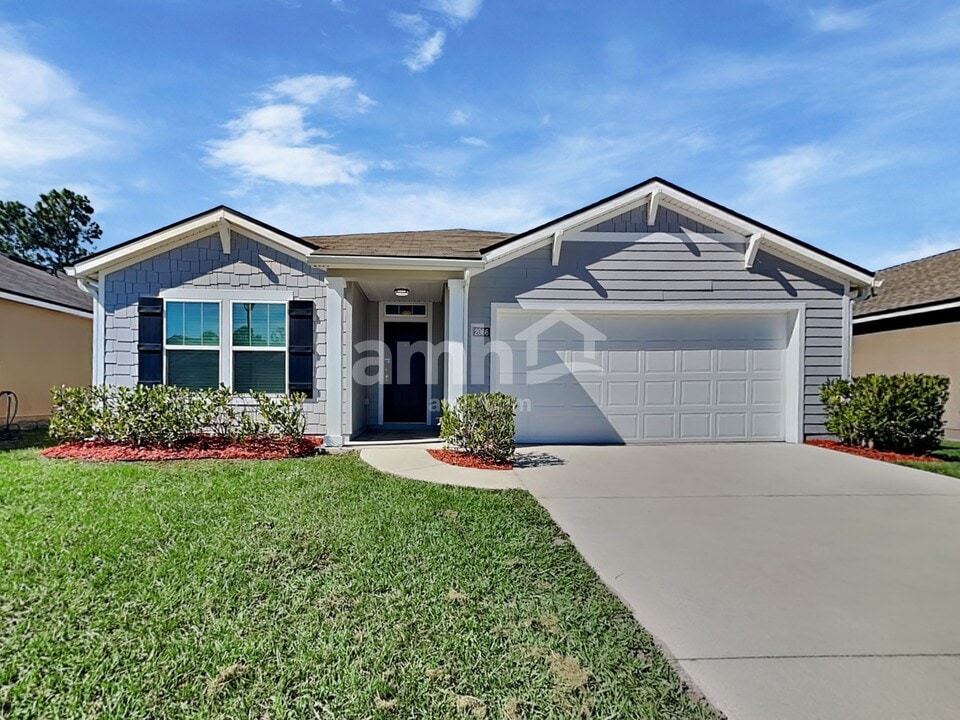 2066 Tyson Lake Dr in Jacksonville, FL - Building Photo
