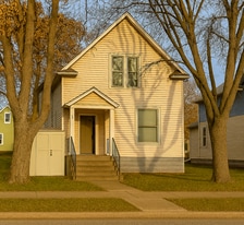 2116 W Broadway Ave in Spokane, WA - Building Photo