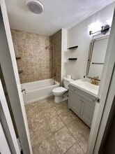 6851 Larkspur Ct in Woodridge, IL - Building Photo - Building Photo