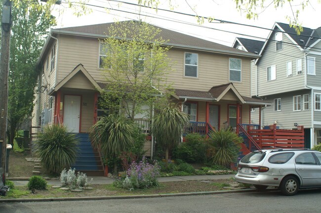 317 26th Ave S in Seattle, WA - Foto de edificio - Building Photo