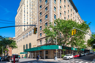 The St. George Tower in Brooklyn, NY - Foto de edificio - Primary Photo