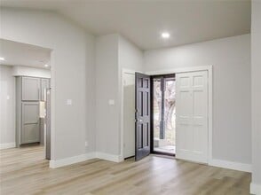 2025 Glencrest Ln in Garland, TX - Building Photo - Building Photo