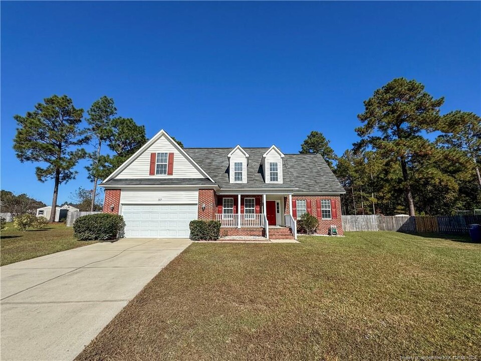 107 Cody Ct in Raeford, NC - Building Photo