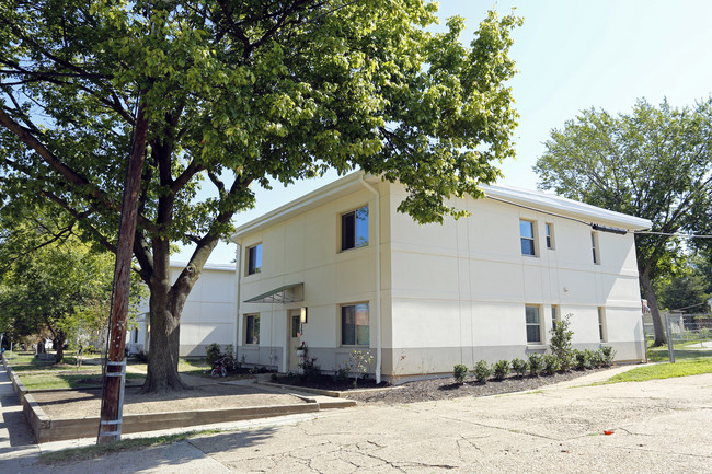 Lynhaven Apartments in Alexandria, VA - Building Photo - Building Photo