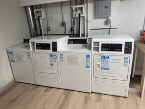 176 Court St, Unit 7 in Plymouth, MA - Foto de edificio - Building Photo