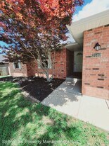 3513 W Village Terrace