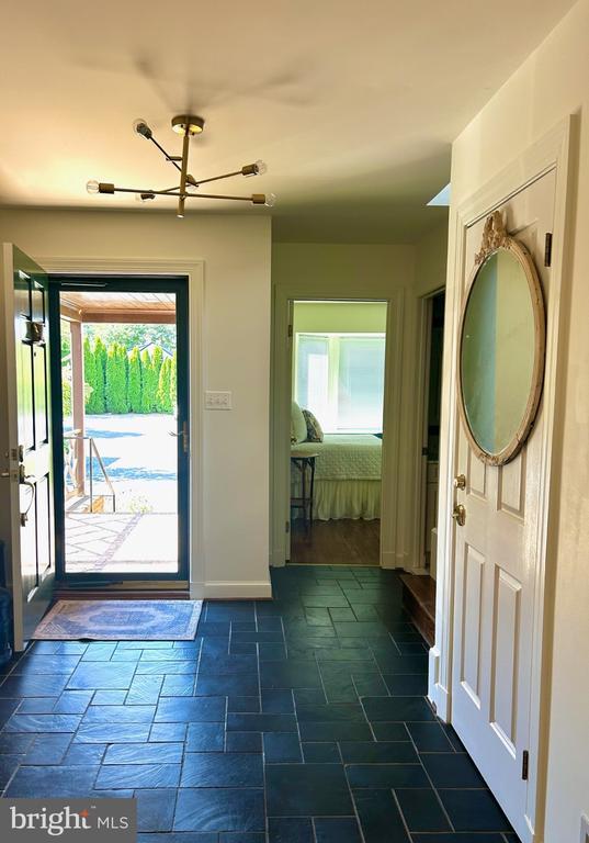 218 E Marshall St in Middleburg, VA - Building Photo - Building Photo