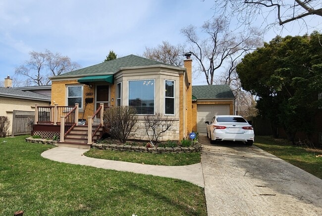 property at 1831 S Cumberland Ave