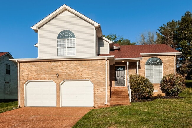 property at 2908 Split Oak Trail