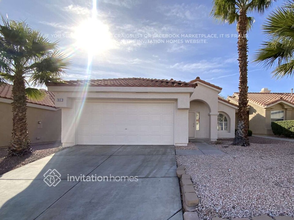 7617 Rockfield Dr in Las Vegas, NV - Building Photo