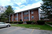 Blue Barns Apartments in Ballston Lake, NY - Foto de edificio - Building Photo