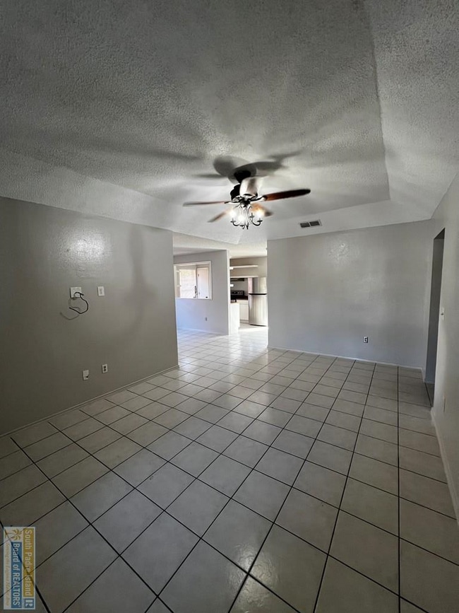 2813 Capri St in Brownsville, TX - Building Photo - Building Photo